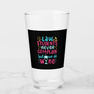 Jurastudenten beschweren sich nie glas