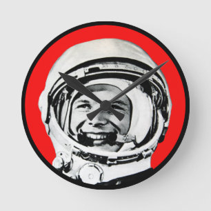 Juri Gagarin - Sowjetischer Held & Kosmonaut Runde Wanduhr