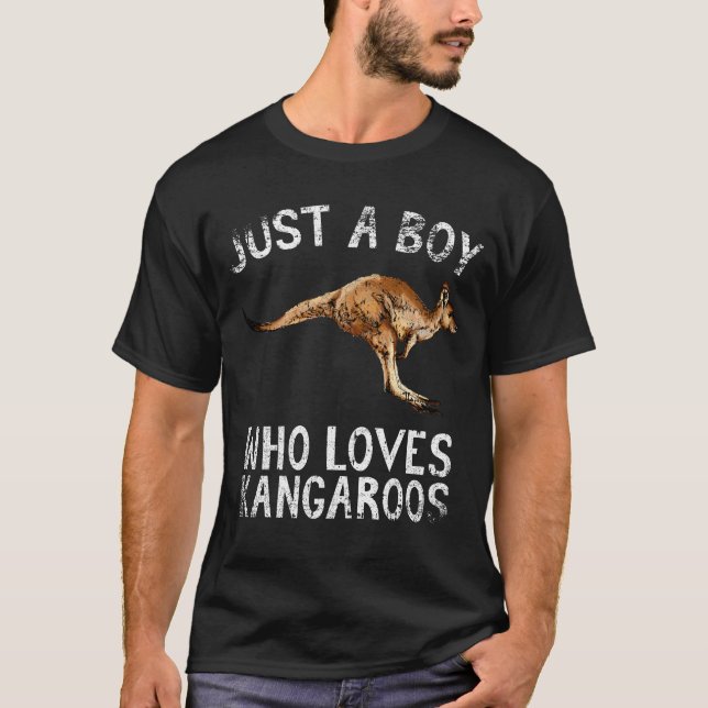 Just A Boy Who Loves Kangaroos  T-Shirt (Vorderseite)