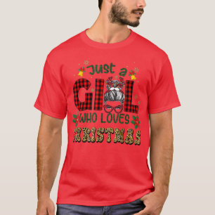 Just A Girl Who Lieben Christmas Lepard Messy Bun T-Shirt