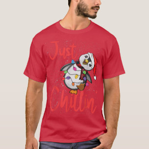 Just Chillin Penguin Funny Frohe Weihnachtsfeier C T-Shirt