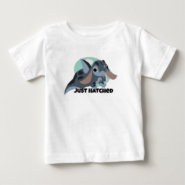 Just Hatched Baby Dragon T - Shirt (Vorderseite)