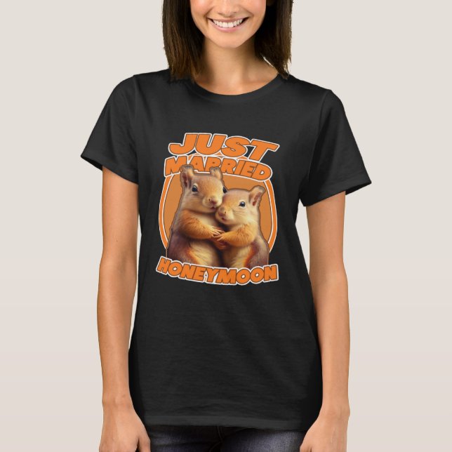 Just Married Cute Squirrel Honeymoon Couple T-Shirt (Vorderseite)