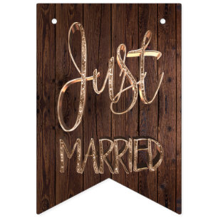 Just Married Elegant Wood Gold Typografy Wedding Wimpelkette