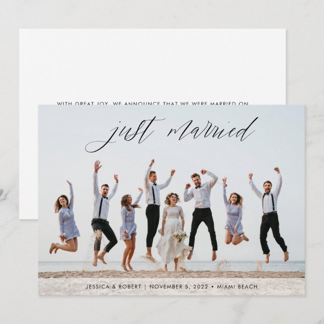 Just Married Modern Calligraphy Foto Wedding Ankündigung (Vorne/Hinten)