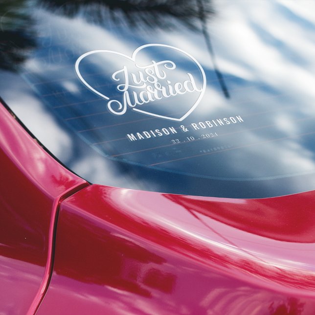 Just Married | Paare Name Wedding Elegante Script Fensteraufkleber (Von Creator hochgeladen)