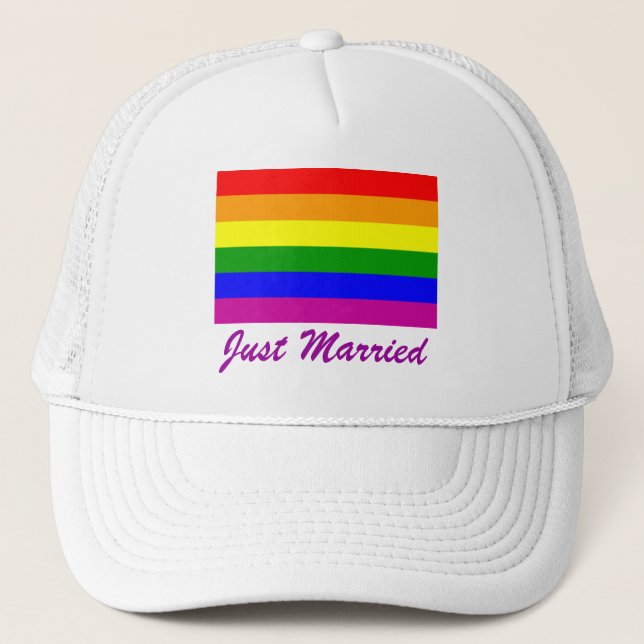 Just Married Rainbow Pride Truckerkappe (Vorderseite)