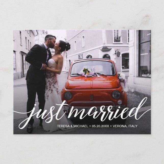 Just Married Script Overlay Wedding Foto Ankündigungspostkarte (Vorderseite)