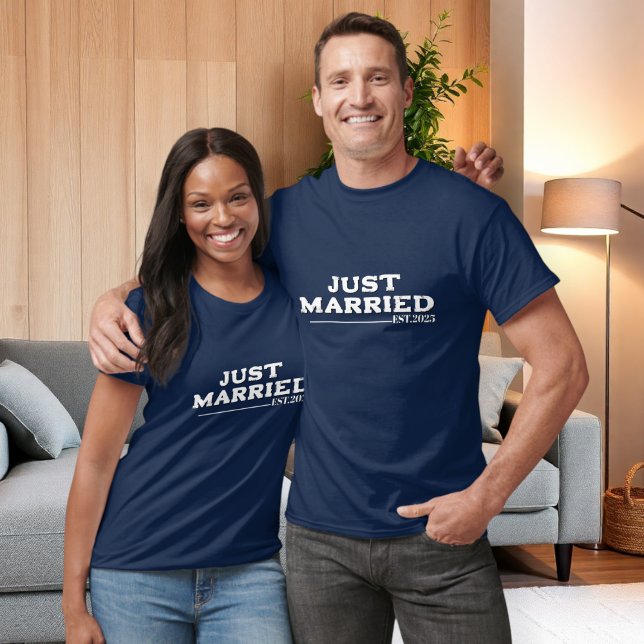 just married shirt, honeymoon shirt, wedding shirt (Von Creator hochgeladen)
