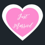 Just Married Sticker<br><div class="desc">Just Married heart Aufkleber wird in einem doppelten Herzdesign gezeigt. Farbe: Hot Pink</div>