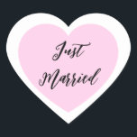 Just Married Sticker<br><div class="desc">Just Married heart Aufkleber wird in einem doppelten Herzdesign gezeigt. Farblicht Pink</div>