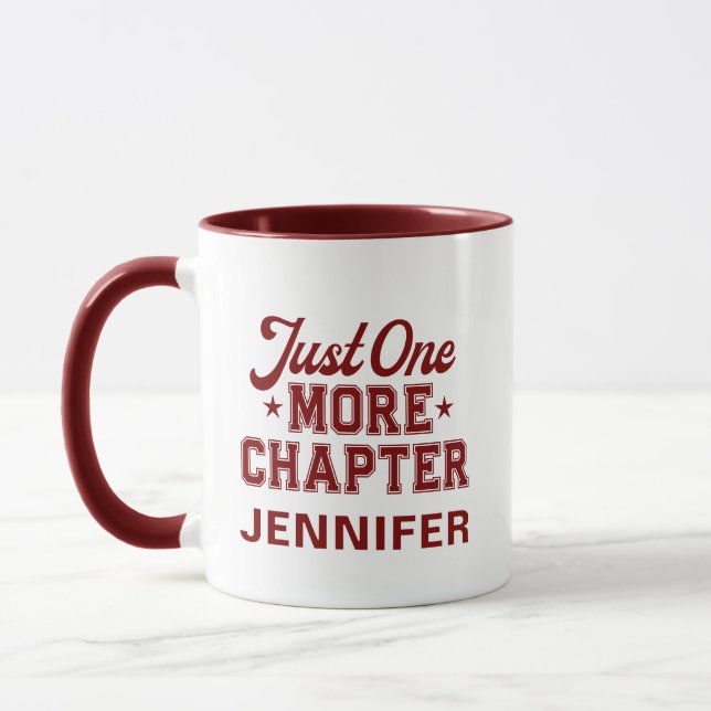 Just One More Chapter Mug Maroon Bookworm (Gauche)