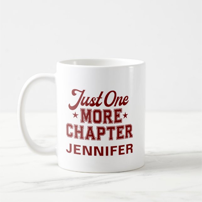 Just One More Chapter Mug Maroon Bookworm Kaffeetasse (Links)