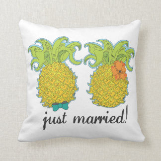 Juste coussin marié