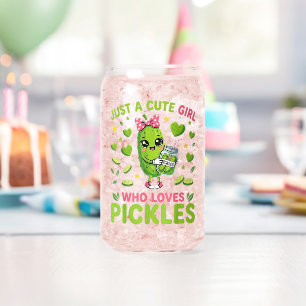 Juste une jolie fille qui aime les pickles