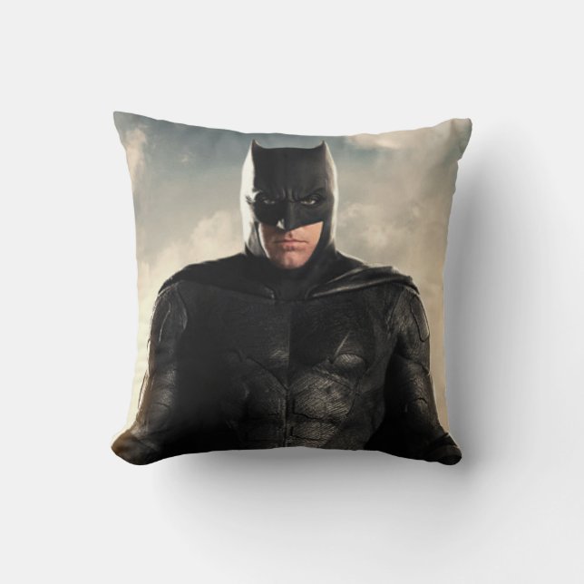 Justizielle Liga | Batman auf dem Schlachtfeld Kissen (Vorderseite)