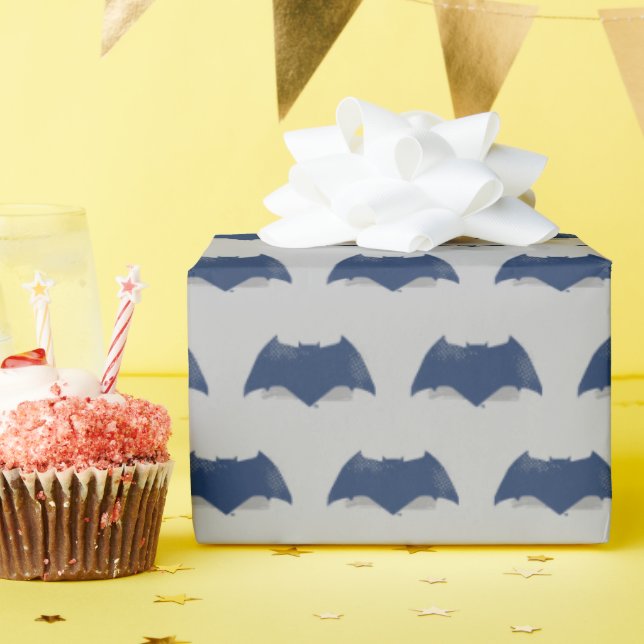 Justizielle Liga | Brush & Halftone Batman Symbol Geschenkpapier (Geburtstagsparty)
