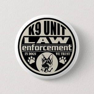 K9-Einheit In Hunden denen wir vertrauen Button