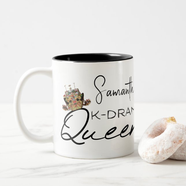 K-Drama-Königin mit koreanischer Krone Personalisi Zweifarbige Tasse (Mit Donut)