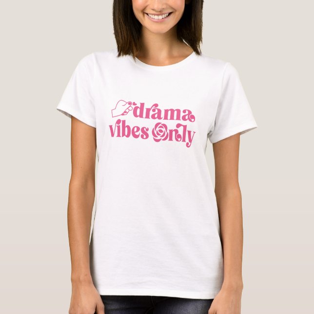 K-Drama Vibes nur Rose Typografie T-Shirt (Vorderseite)