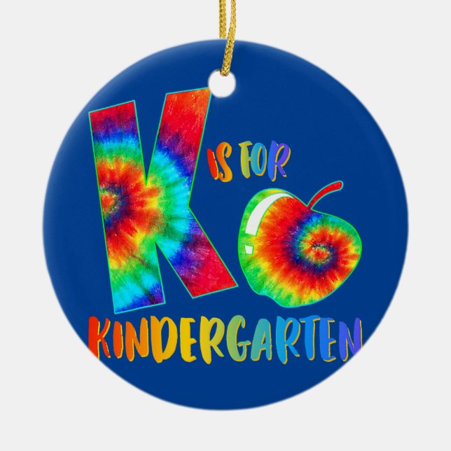 K ist für Kindergarten Gefärbte Krawatte Lehrer St Keramik Ornament (Vorne)