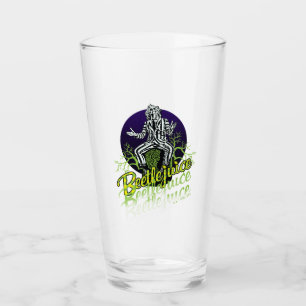 Käfer   Sitzen auf einem Grabstein Glas