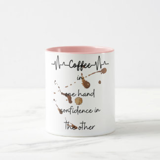 Kaffee auf der einen Seite Vertrauen in die andere Tasse