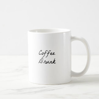 Kaffee-betrunkene Tasse