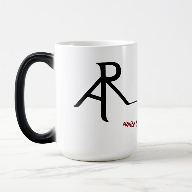 Kaffee-Tasse des schiefwinkligen Logos der Verwandlungstasse (Links)