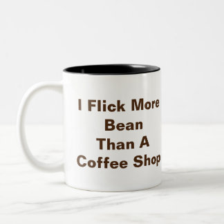 Kaffee-Tasse: Ich lese mehr Bier als einen Kaffees Zweifarbige Tasse