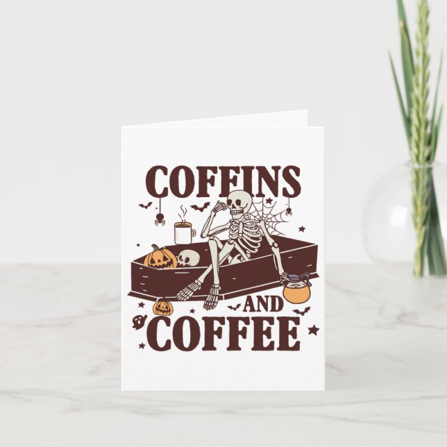 Kaffee und Kaffee Funny Skeleton Halloween Karte (Vorderseite)