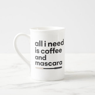 Kaffee und Mascara Prozellantasse