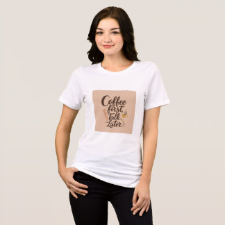 Kaffee zuerst, sprechen später | Modern Coffee Spa Tri-Blend Shirt