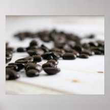 Kaffeebohnen auf einem alten Tisch Farbe 16x20