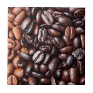 Kaffeebohnen - ganzes Licht und Dunkelheit Fliese