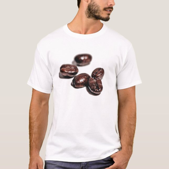 Kaffeebohnen geschossen in meinem neuen Studio T-Shirt (Vorderseite)