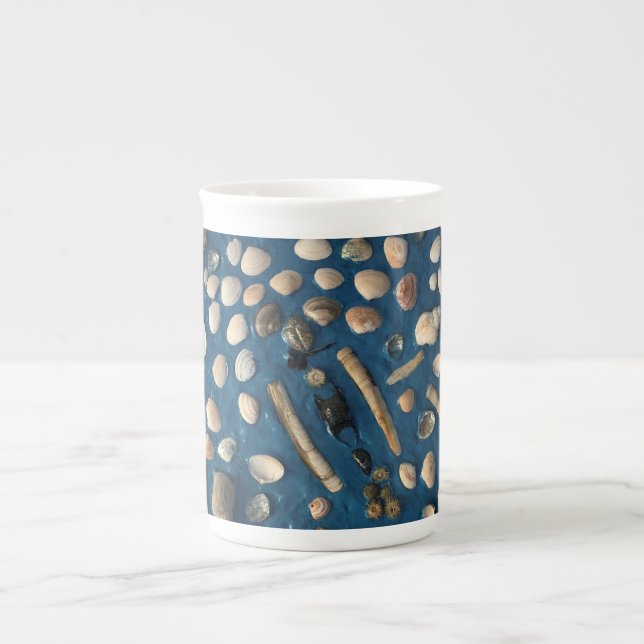 Kaffeetasse mit eigens gestaltetem Muschel Motiv Prozellantasse (Vorderseite)