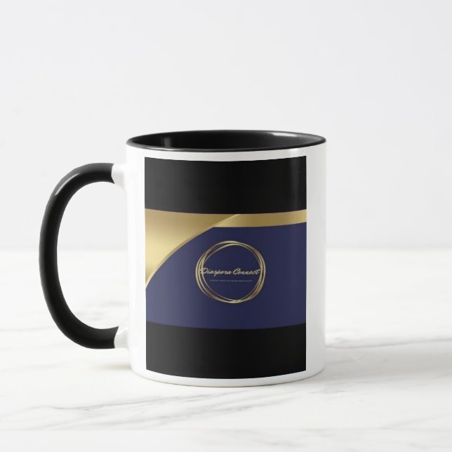 Kaffeetasse mit Henkel.  (Links)