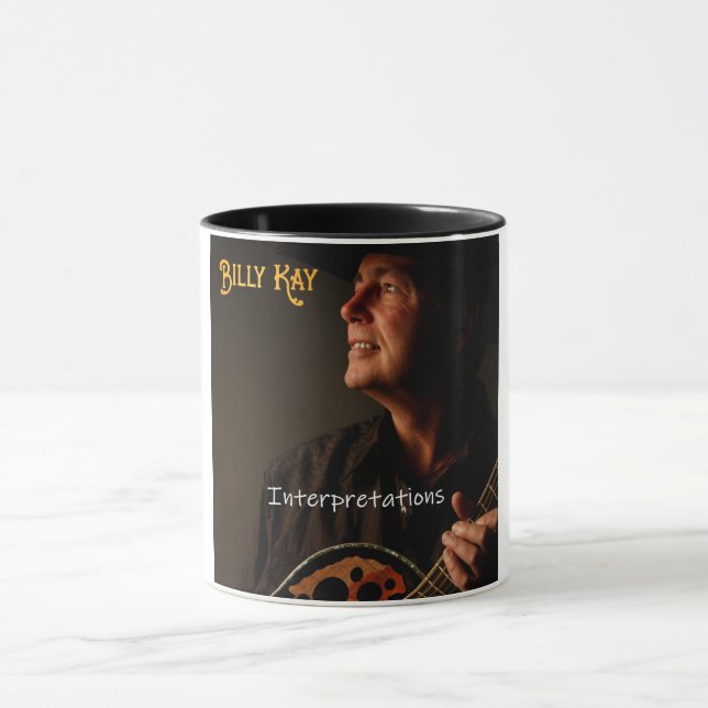 Kaffeetassen mit Interpretationen (Zentrum)