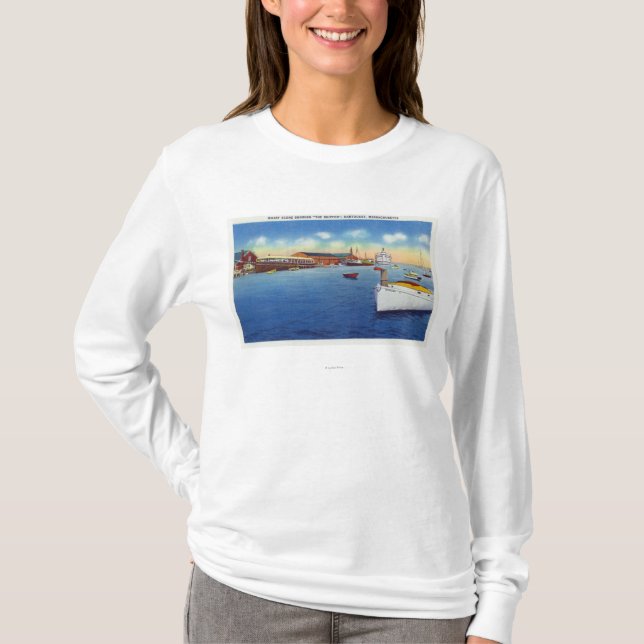 Kai-Szene, die das Kapitän-Schiff zeigt T-Shirt (Vorderseite)