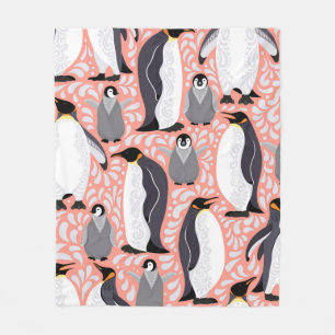 Kaiserpinguine und ihre Naben auf einem rosa Muste Fleecedecke