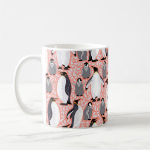 Kaiserpinguine und ihre Naben auf einem rosa Muste Kaffeetasse