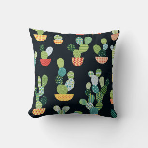 Kaktus nahtloses Muster im Patchwork-Stil mit Pl Kissen