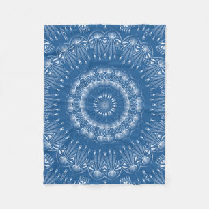 Kaleidoscopic mosaic abstract ornamental na fleecedecke