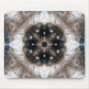 Kaleidoskop-Siamesenkatzenmuster mit blauen Augen Mousepad