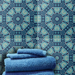 Kaleidoskopisches Weichblau und Indidigo Geometric Fliese