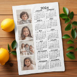 Kalender 2024 mit 4 FotoCollage - weiß Geschirrtuch<br><div class="desc">Eine 4-Foto-Collage mit einem Kalender 2024. Ein lustiger Gegenstand für das neue Jahr. Fügen Sie diesem Design 4 quadratische Fotos hinzu. Mit etwas Arbeit können Sie die Hintergrundfarbe und die Kalenderfarbe ändern,  wenn Sie auf die Option Anpassen klicken und verschiedene Farben auswählen.</div>