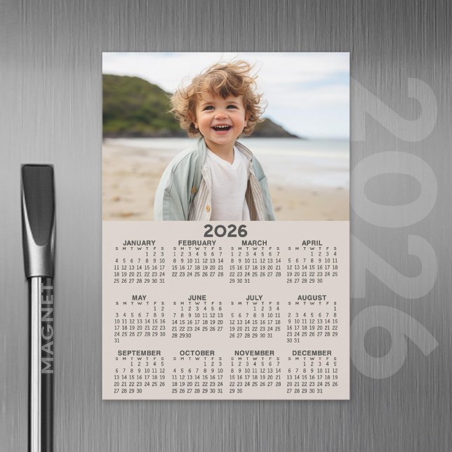Kalender 2026 mit Foto - Jahr-Ansicht Magnetkarte (2026 Calendar Magnet with Custom Photo)