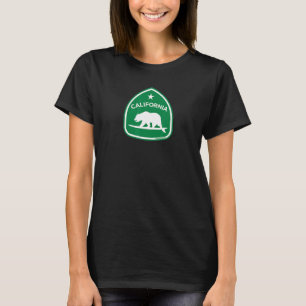 KALIFORNIEN BÄR AUF SURFBRETT Küstenstaatsstraße T-Shirt