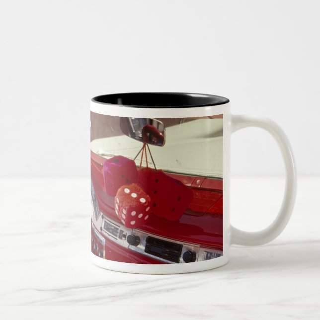 Kalifornien:  Santa Ynez Valley, Solvang, 1957 Zweifarbige Tasse (Rechts)